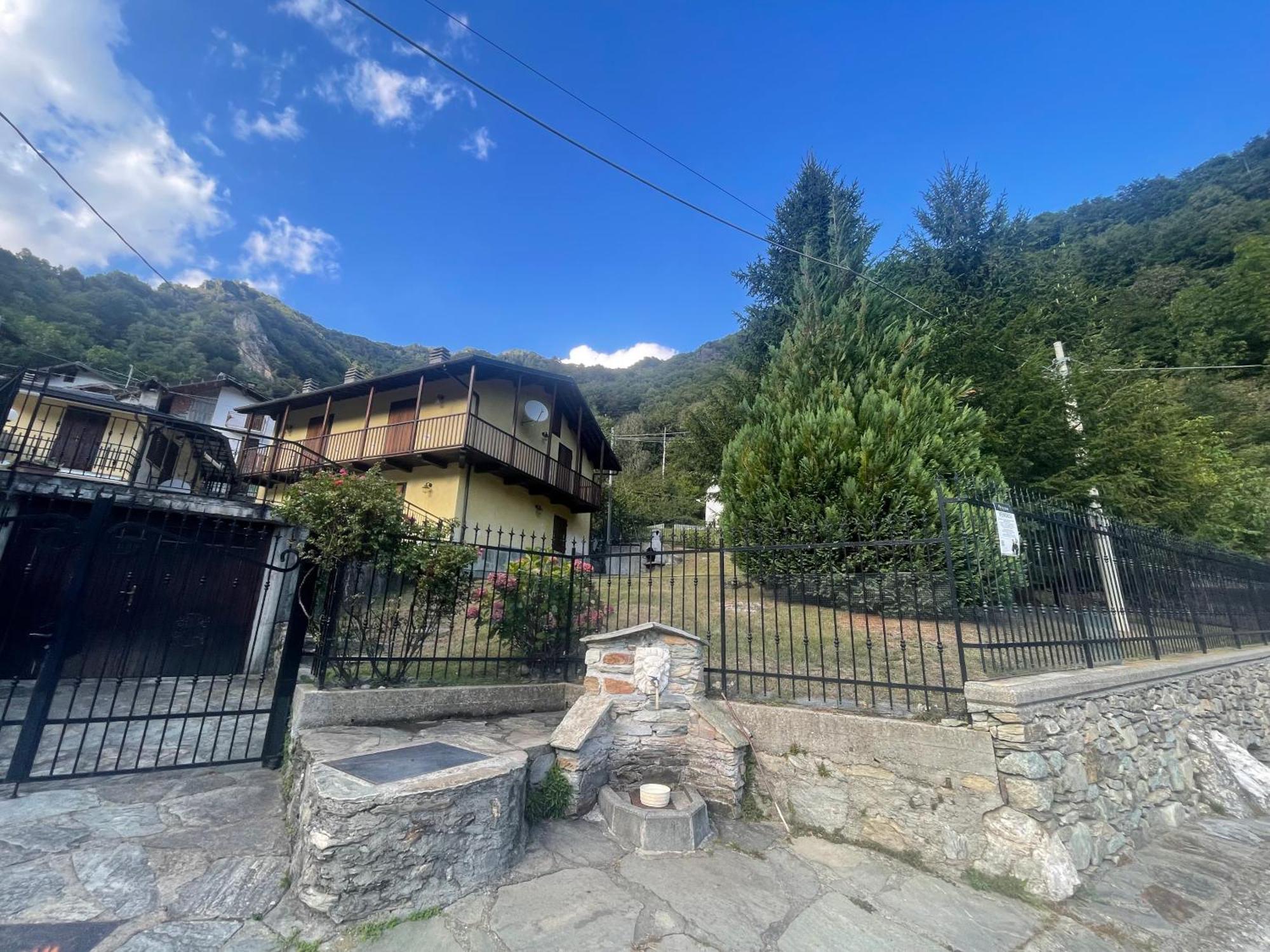 Baita Pressi Gran Paradiso Sparone Zewnętrze zdjęcie